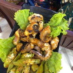 Bạch Tuộc Nướng Muối Ớt